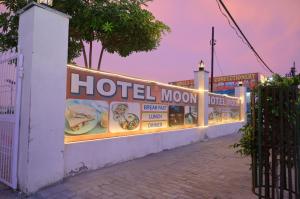 Hotel Moon -Near Bus Stand Panipat