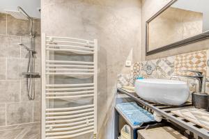 B&B / Chambres d'hotes L-oree De Lansot - Chambre Atelier : photos des chambres
