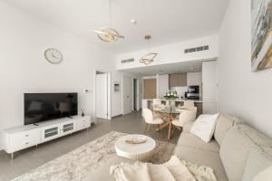 1BR Luxury Stay in Sobha Hartland