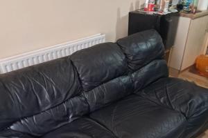 Central 2-Bed House - Sleeps 2 & Pet Friendly