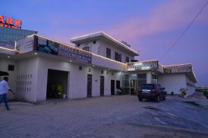 Hotel Moon -Near Bus Stand Panipat