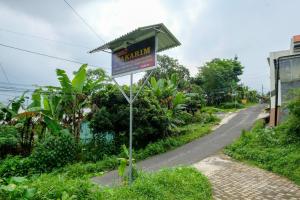 RedDoorz near Wisata Kalianget Wonosobo