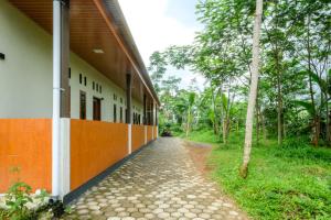 RedDoorz near Wisata Kalianget Wonosobo