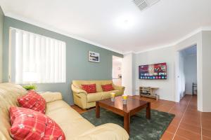 Beauty And the Beach Coastal Comfort at its best.