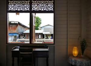 Canal House Bangkok - Whole house on Mon canal