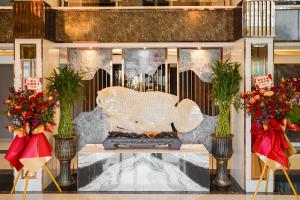 Golden Empire Suvarnabhumi Hotel