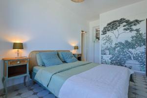 Villas LUXURY 5BR VILLA POOL TENNIS SAUNA NEAR ST-TROPEZ : photos des chambres