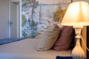 Villas LUXURY 5BR VILLA POOL TENNIS SAUNA NEAR ST-TROPEZ : photos des chambres
