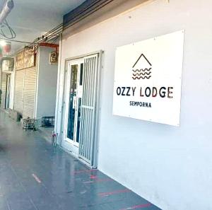 Ozzy Lodge Semporna