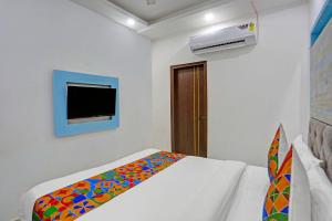 FabHotel CG International - 500m from New Delhi Railway Station