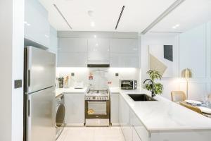 PVH - Exquisite 1BR With Canal View - Binghatti Canal, Business Bay