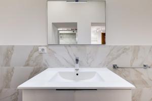 New Spanish Square - RomeDreamHome