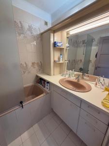 Appartements La Plaine - beau 4 pieces - Sejour 1 mois minimum : photos des chambres