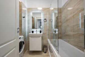 Central Spacious Apartment 1009 B4