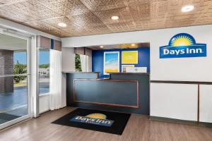 Days Inn by Wyndham Seneca-Clemson