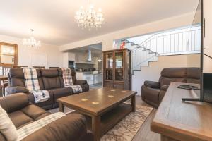 Blue Outlook Garden by Atlantic Holiday