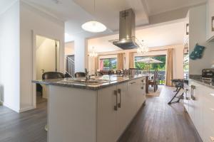 Blue Outlook Garden by Atlantic Holiday