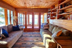 Adorable Water Cabin with Dock and Modern Interior in Maine