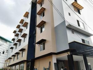 Collection O Thrissur Zoo & Museum