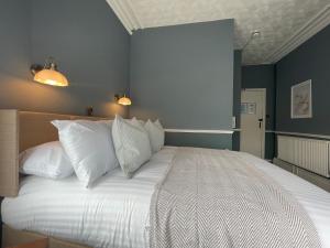 Wedgwood Hotel - Room 4