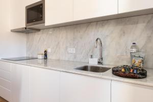 Art Deco 24 Luxury Apartment Downtown Metro AC