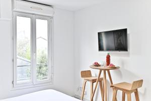 Petit studio moderne à Asnières -III