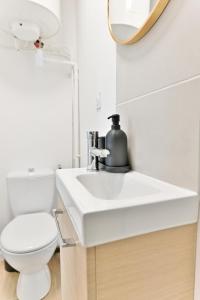 Appartements Petit studio moderne a Asnieres -III : photos des chambres