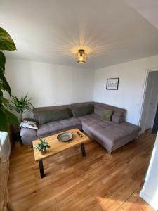 T4 cosy et moderne au cœur dAnglet, plages à 5 min, parking sécurisé & fibre