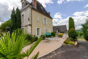 B&B / Chambres d'hotes Chambre D-hotes Vignols : photos des chambres
