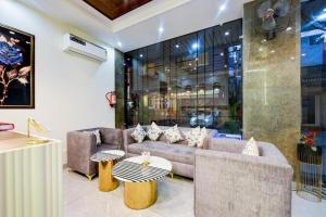 Airport Le Premier, New Delhi