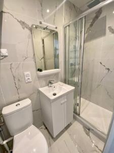 Appartements 443 Suite Gabin - Cosy Apartment Paris Center : photos des chambres