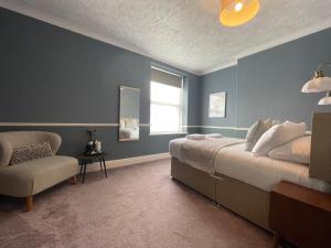 Wedgwood Hotel - Room 6