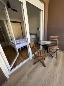 Stylish Studio IVSOLE