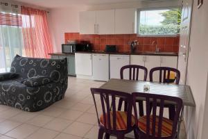 Comfortable apartment close to the sea