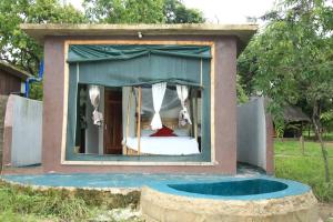 Double G safaris and Camp Mikumi