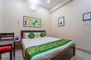 Treebo AK Residency, Tapovan