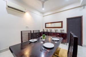 Treebo AK Residency, Tapovan