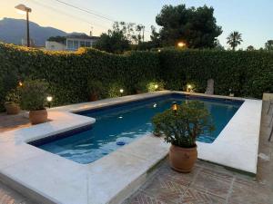 The Garden RA Floor Private Rooms, Pool, Garden Access