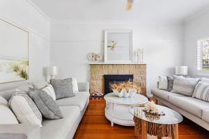 The Beach Cottage in Rye - 1 min from beach