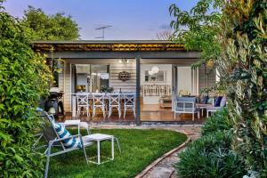 The Beach Cottage in Rye - 1 min from beach