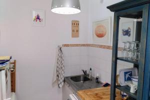 Pretty T1 with garden by the sea