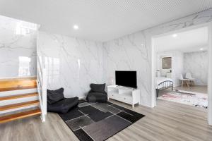 A Grandview Getaway - Stunning Sea Views