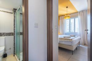 Made with love 1-BR Apt By Finikoudes Beach