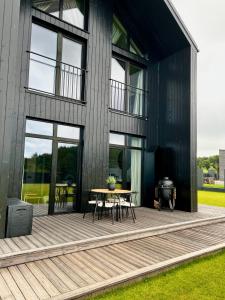 Modern Villa By The Sea