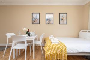 Open Mind Property -Studio Flat & Free Parking