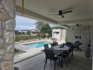 Holiday house VILLA AMORA with private pool