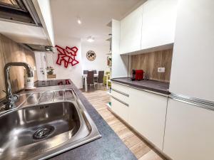 Bismark apartment via XX Settembre RifA843