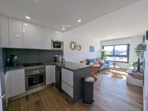 Casa Buena Vista Golf - Bright Apartment with Sunny Balcony & Pool