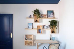 Perissa - 2 bedrooms and terrace in Trafalgar