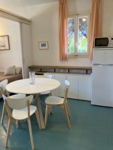 Monolocale Marina di campo con piscina